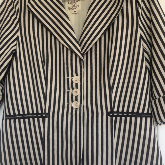 Jacket - Picture 2 of 6